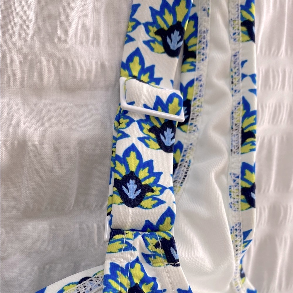 Coco Reef Blue Ruched Tie Front Crop Tank Top - Picture 8 of 13